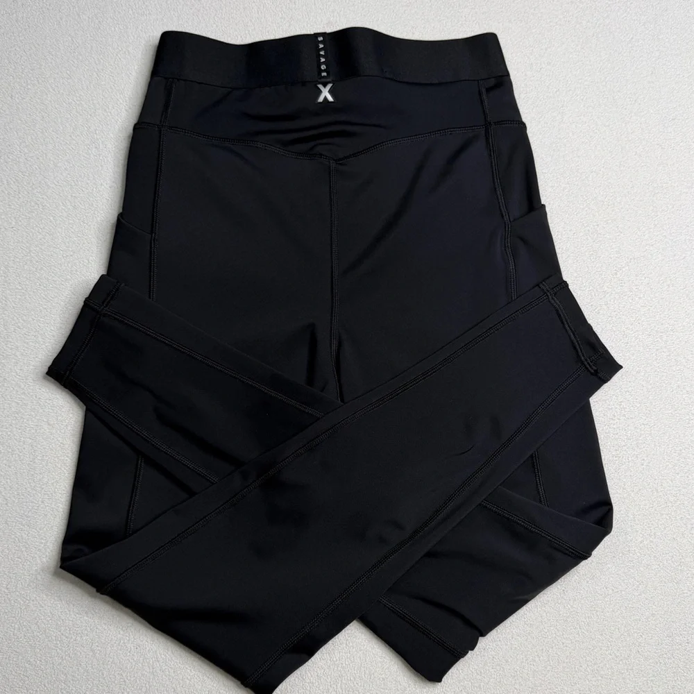 Savage X Fenty Lineup High-Waist Pocket Legging•Black - Picture 11 of 14